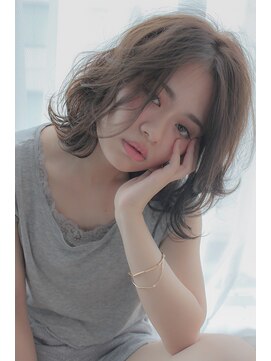 クラン(clan) clan<抜け感大人伸ばしかけミディ＞