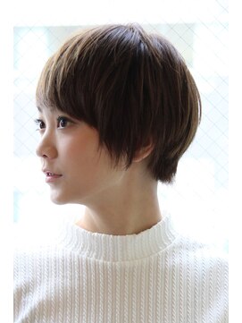 レウナ 外苑前(Reuna) おとな女子・佐藤栞里風ショートカット