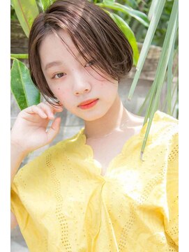 ルティア 池袋(Lutia) 透け感グレージュ