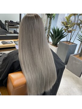 ニフティー(Nifty) 外国人風ホワイトグレー