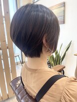 クオリア(Quaria)&nbsp;ツヤ感抜群！！おさまりショートボブ！！