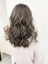 アオアクア バイ グルグル 小岩店(ao akua by GULGUL)&nbsp;グレーベージュ ミルクティーハイライト 小岩