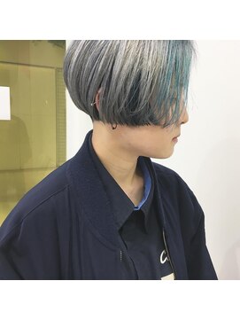 オグジュアリー 表参道(aux.) ミニボブ/前髪［表参道/表参道駅］