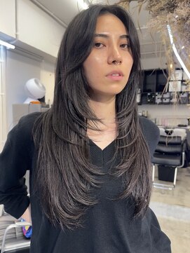 アンダーカレント(undercurrent) レイヤーカットウルフスタイルロングレイヤーデザインカット