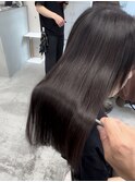 髪質改善ストレートで艶髪ロング
