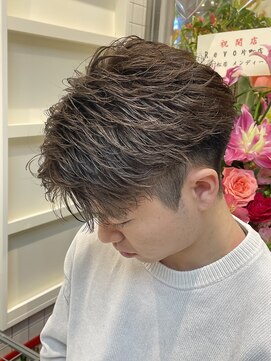 レボ(Revo) 今大流行り中！フェザーショート