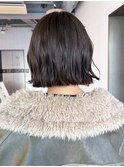 ミディアムショートくびれヘア顔周りレイヤー_ba542781