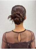 タイトシニヨンアレンジ　お呼ばれヘアセット