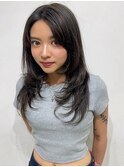 アッシュグレージュ ロングレイヤー センターパート 20代