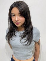 アイウィル(Ai WilL)&nbsp;アッシュグレージュ ロングレイヤー 韓国風レイヤー 暗めカラー