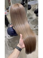 ジーナ 名駅(XENA.) 《Rena》ミルクティーカラー/ブリーチカラー