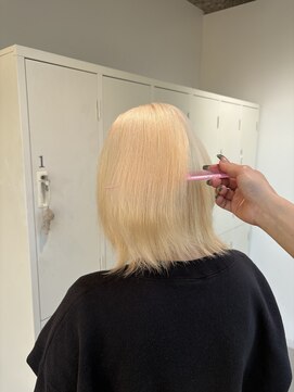 エイト 神戸三宮店(EIGHT) 抜きっぱなしブロンド