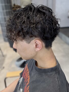 リアンバイアリュール(Lian by Allure) ランダムスパイラルパーマ