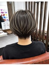 ヘアメイク アンフィ(amphi) ショート×バレイヤージュ