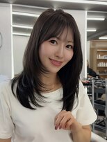 ソアー(SOAR)&nbsp;《SOAR》ミディアムレイヤーカット×ミントベージュカラー