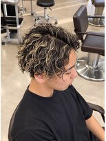 アース いわき店(HAIR&MAKE EARTH)&nbsp;メンズハイライト×ツイストスパイラルパーマ