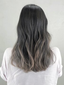 アルバム 銀座(ALBUM GINZA) グレーグラデーション_ウェーブパーマフォギーベージュ_ba296161