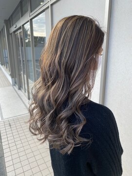 アース コアフュールボーテ 上尾店(EARTH coiffure beaute) 【外国人風】グレージュの3Dハイライトバレイヤージュカラー