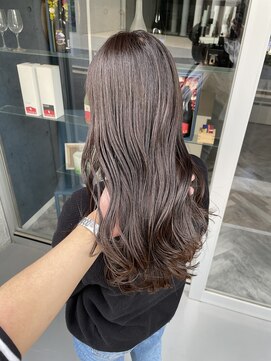 サク(Sac.) 大人可愛い　ベージュ　カラー　Sac.栃木優佑