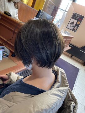 美容室エクストラアーツジャパン(X ARTS JAPAN) 丸みショート/カーキグレージュ