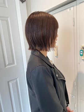 アデプト 綾瀬店(adept) 切りっぱなしボブ/艶髪ボブ【綾瀬/北千住/亀有】