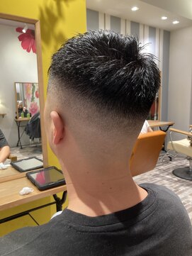 リリーコナー 武蔵小杉(LilyConnor) 武蔵小杉/メンズ/ヘッドスパ/眉毛/バーバー/フェード