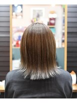 ビヨウシツジュウロク(BiYOSHiTSU16)&nbsp;切りっぱなし裾カラー