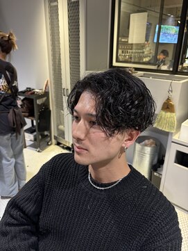 フランクスバーバーザスタンド(Frank’s barber the stand) メンズツーブロックパーマスパイラルバーバーF