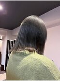 オリーブグレー