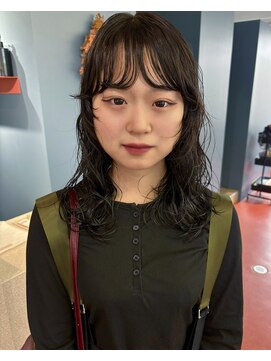 シロ(ciLo) curly perm Style