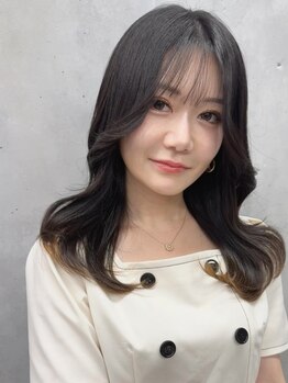 ジブル(Giblle.)の写真/【小顔効果◎】顔まわりのレイヤーカットでくびれヘア♪今っぽ韓国スタイルもお任せ♪[下通/髪質改善]