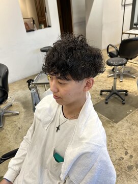 ザデイトウキョウ 表参道 青山(THE DAY TOKYO) クセ毛ショート/メンズカット