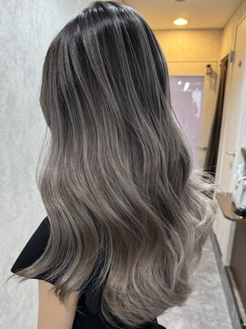 ルーゼン(LUXEN) 【LUXEN】グレーバレイヤージュ