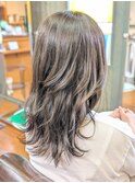 セミロングレイヤー