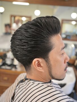 ザチョップショップ キチジョウジ(THE CHOP SHOP KICHIJOJI) ポンパドール