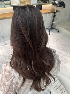 ロンドルピナス 小倉(Lond Lupinus) ミディアムヘア暗めカラー/デザインカラー/フェイスフレーミング