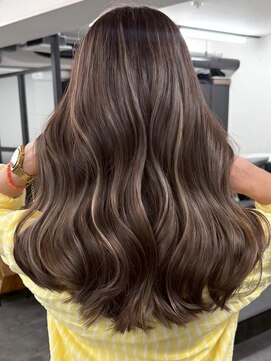 アマレット(Amaretto) 上品な大人ハイライトレイヤー