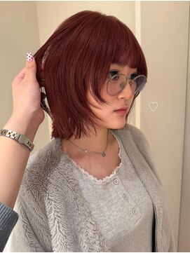 ノラギンザユー(NORA GINZA/U) 顔まわりレイヤーカットレイヤーボブ暖色カラーチェリーレッド赤
