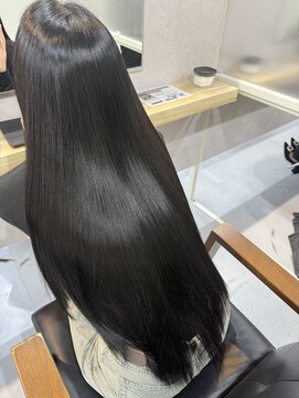 フロウ(flou) 艶髪質改善