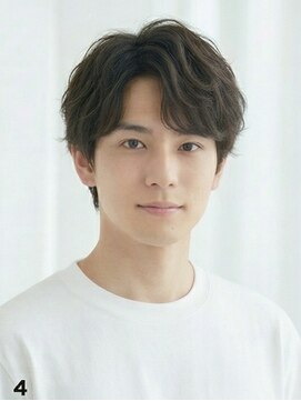 セルンティーヘアー(CERNE tie hair) エアリーニュアンス・コンマバングショート
