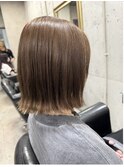 黒髪クラゲヘアーオリーブグレー小顔ココアベージュ