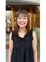 コム(com)&nbsp;顔まわりレイヤーのベージュヘア
