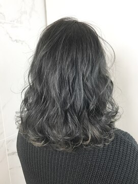 アヴァンスクロス あべのルシアス店(AVANCE.CROSS) ダークカラー×アッシュグレー