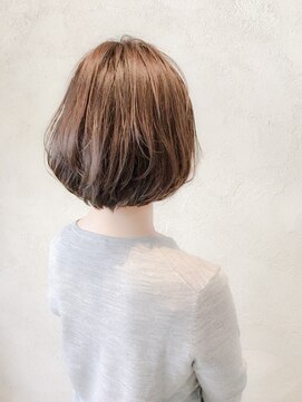 ビフィーノ イーリス 川西店(bifino iris) 人気ボブスタイル