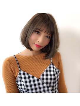 シエナ(CIENA) 【CIENA】スモーキーベージュのフェミニンボブ@酒井