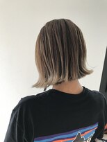 サーク(Sark) バレイヤージュグレージュ外ハネボブ