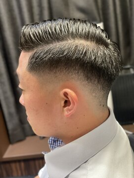 ヒロギンザ 新橋銀座口店(HIRO GINZA) サイドパートスキンフェードスタイル