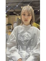 エッセ 大阪梅田茶屋町店(esse)&nbsp;レイヤーボブゴールドベージュ