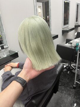 バレ(BALE) 滋賀/草津/ミントグリーン/ハイトーン/艶々/ブリーチ