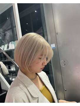 シェリ 天神(CHERIE) 福岡 ブリーチ ベージュ グレージュ ダブルカラー ハイライト